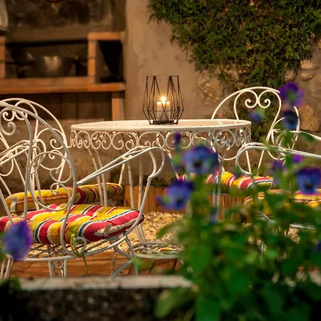 La Casa De Su * Banos De Montemayor